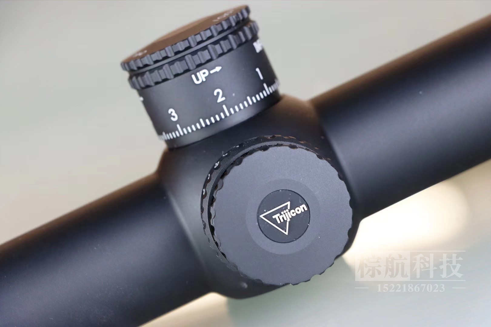 Trijicon 4-16x50 SFP瞄准镜 产品特写1.jpg