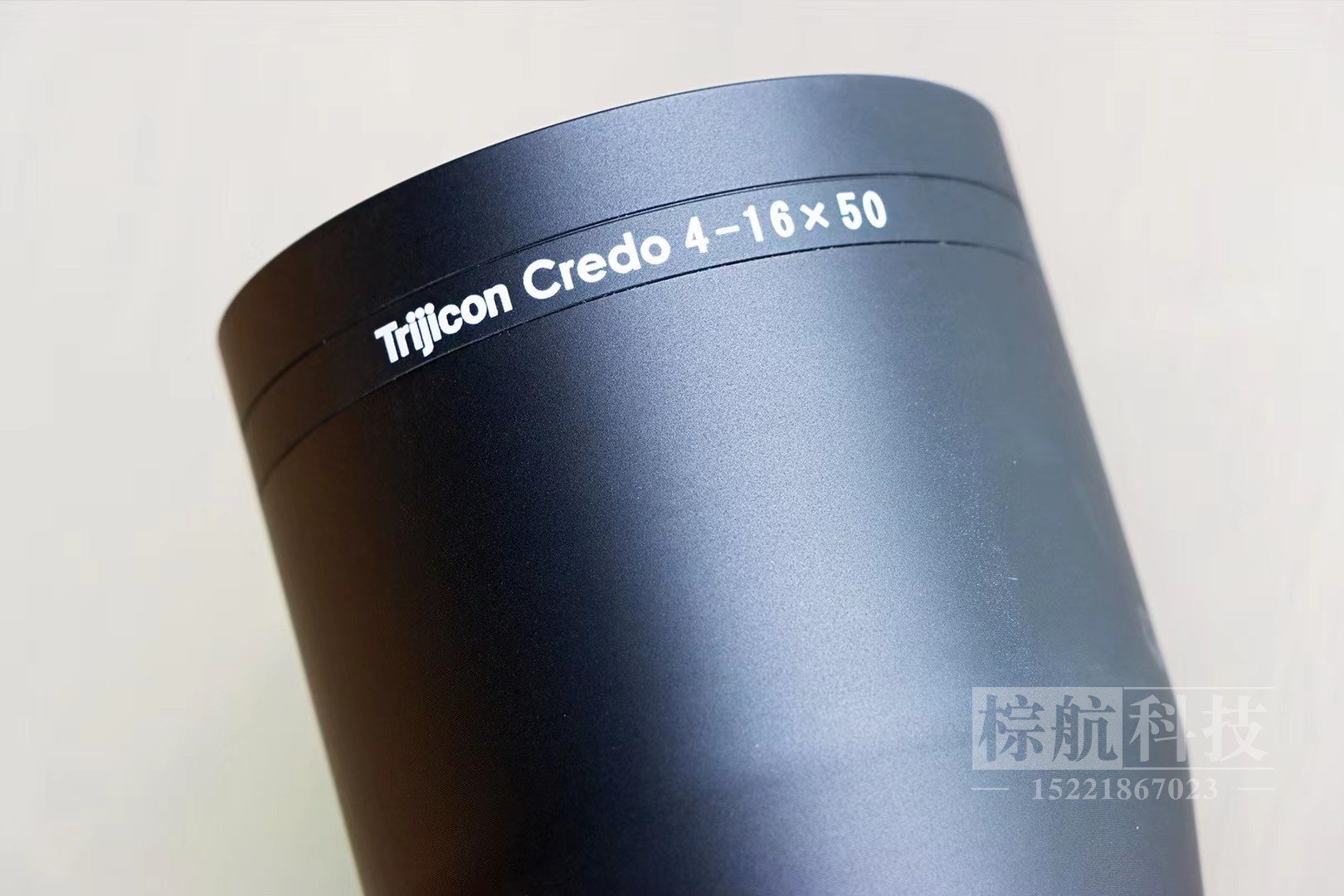 Trijicon 4-16x50 SFP瞄准镜 镜头特写.jpg